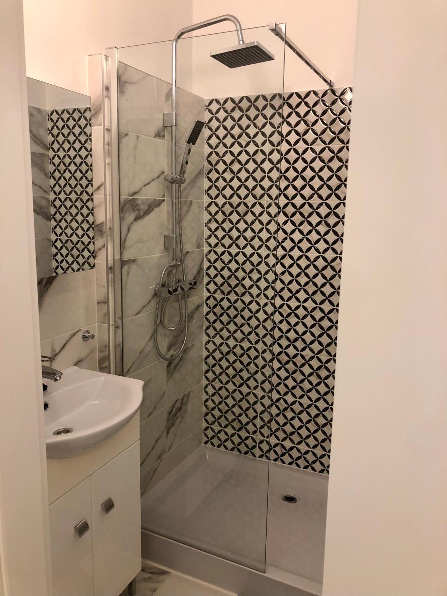 Apartment With 2 Bedrooms Near Gellert Thermal Bath ブダペスト エクステリア 写真